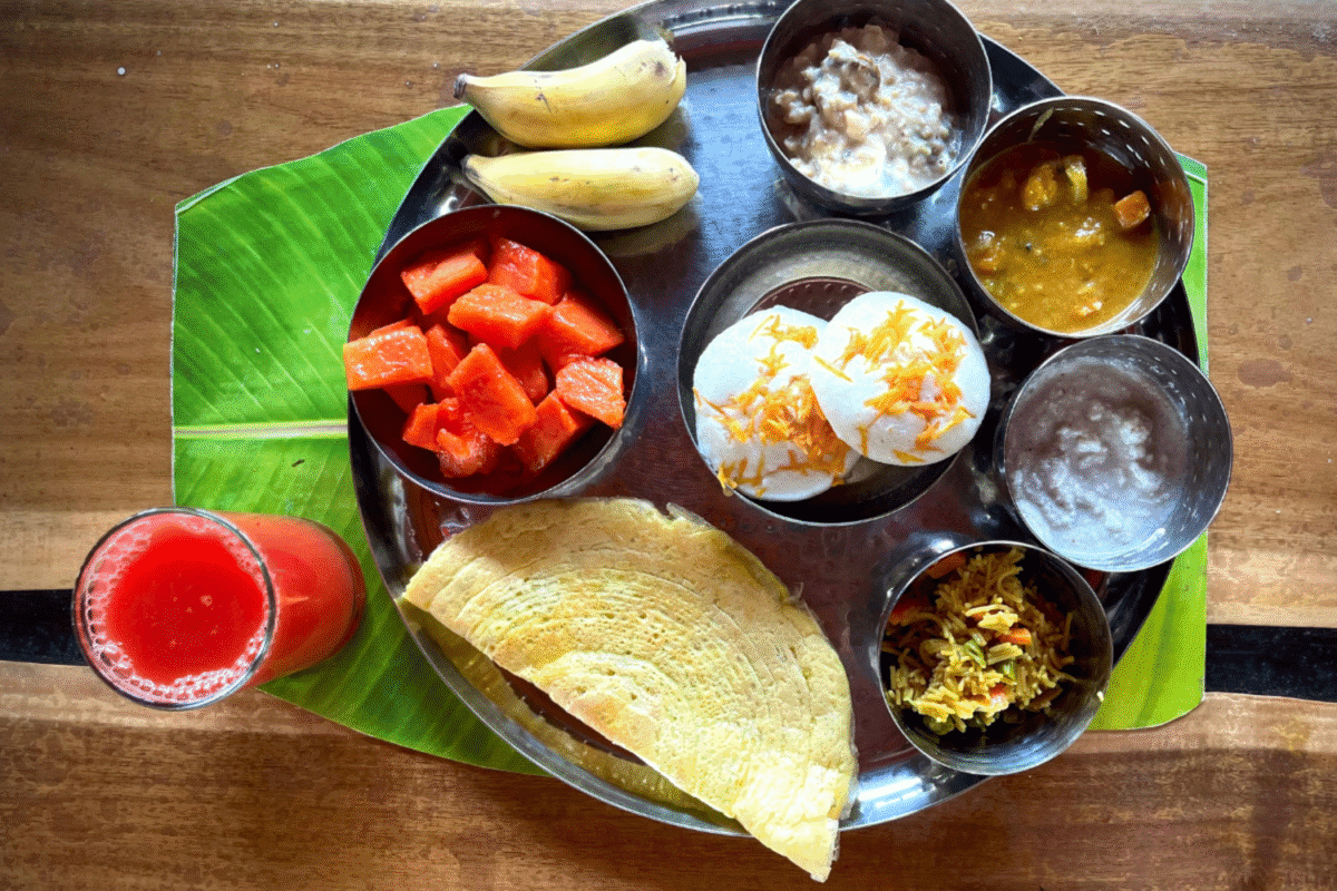 Ayurvedic meals at Shantitheeram Kerala vegetarian ayurveda diet shantitheeram kerala